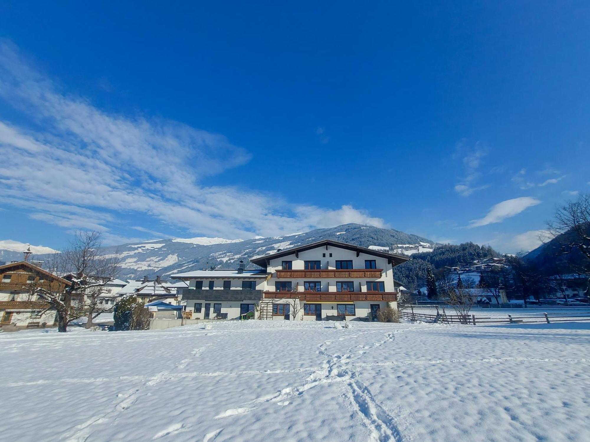 Alpenzeit Zillertal Apartments Zell am Ziller Extérieur photo