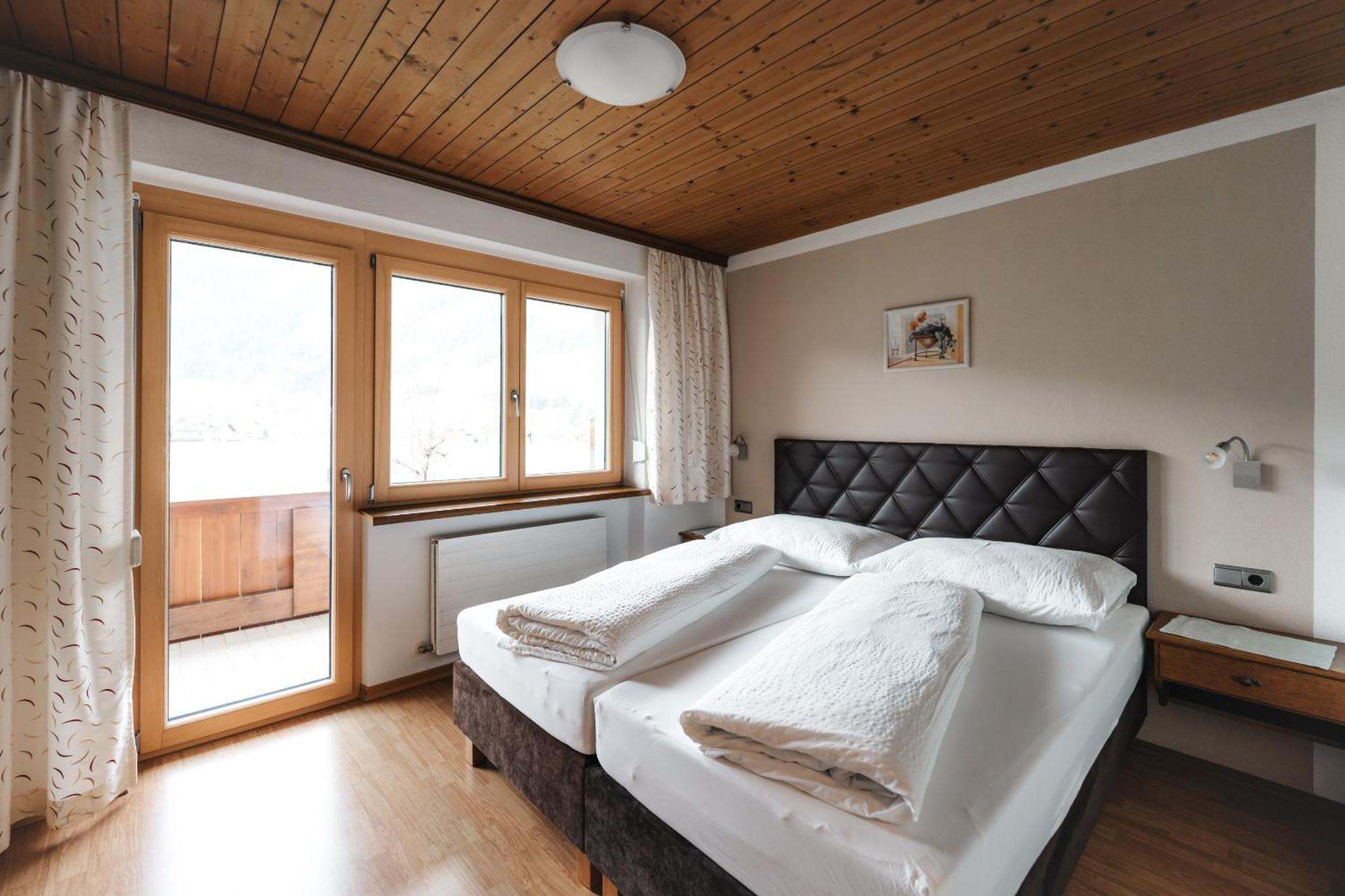 Alpenzeit Zillertal Apartments Zell am Ziller Chambre photo